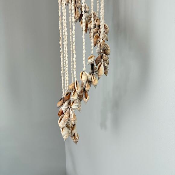 Vintage LARGE Hanging Sea Shell Chandelier Art Boho Cottage Waterfall Wind Chime - Picture 4 of 7